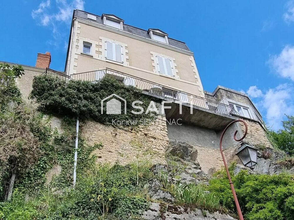 Vente Maison maison dans le site historique de Thouars près du Chateau avec la vue sur le pont des Chouans Thouars