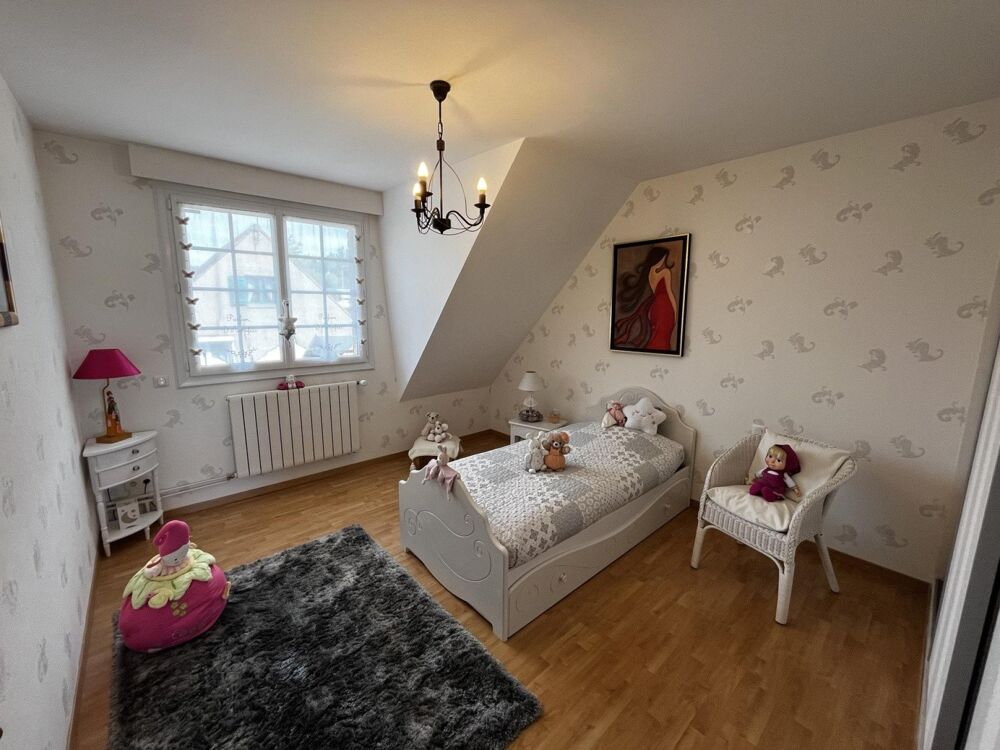 Vente Maison Charmante maison de 195m2 avec garage et vie plain pied Saint-martin-boulogne