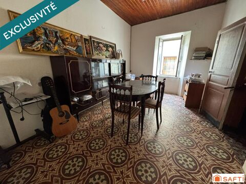   MAISON DE VILLAGE AU CALME A RENOVER PRIX NEGOCIABLE ! Maison - 5 pice(s) - 110 m