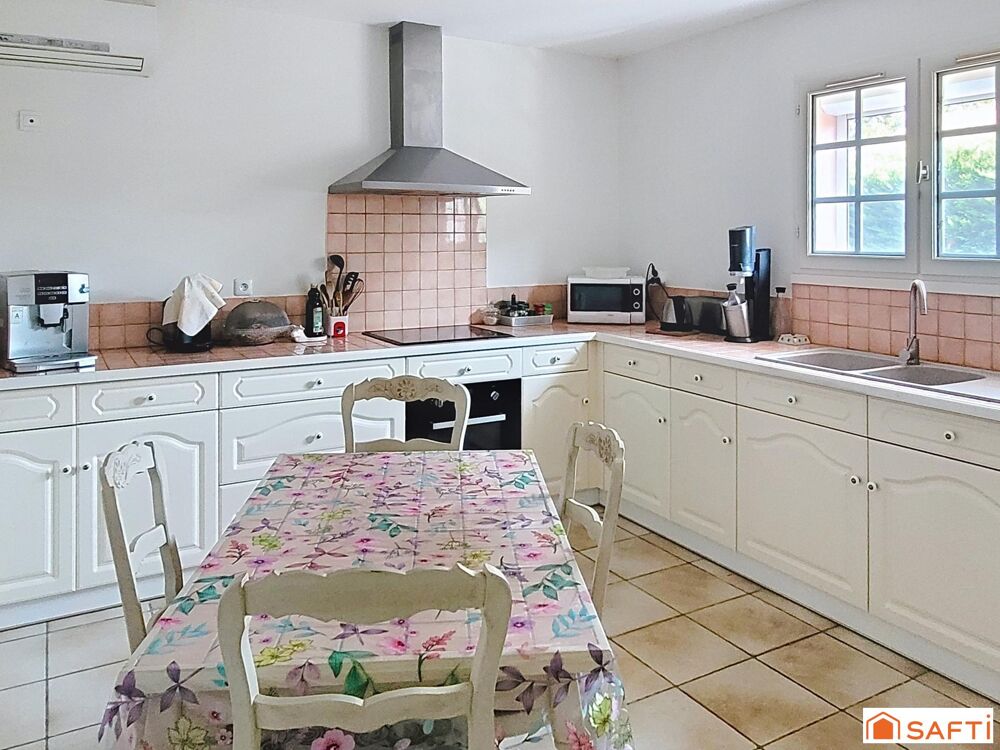 Vente Maison Maison familiale avec garage et belle parcelle Civrac-en-medoc