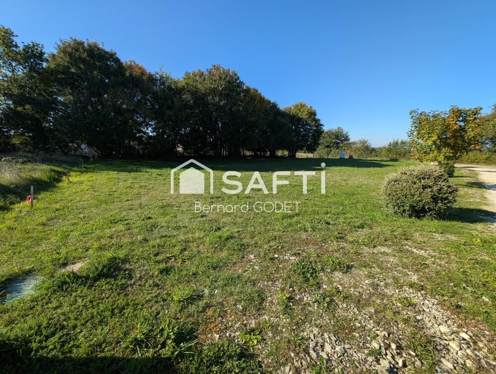 Vente Terrain Vous recherchez un beau terrain pour construire ? Nanteuil-en-vallee