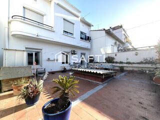  Immeuble à vendre 157 m²