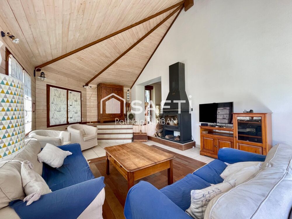 Maison familiale 8 pièces 2960 m2 de terrain