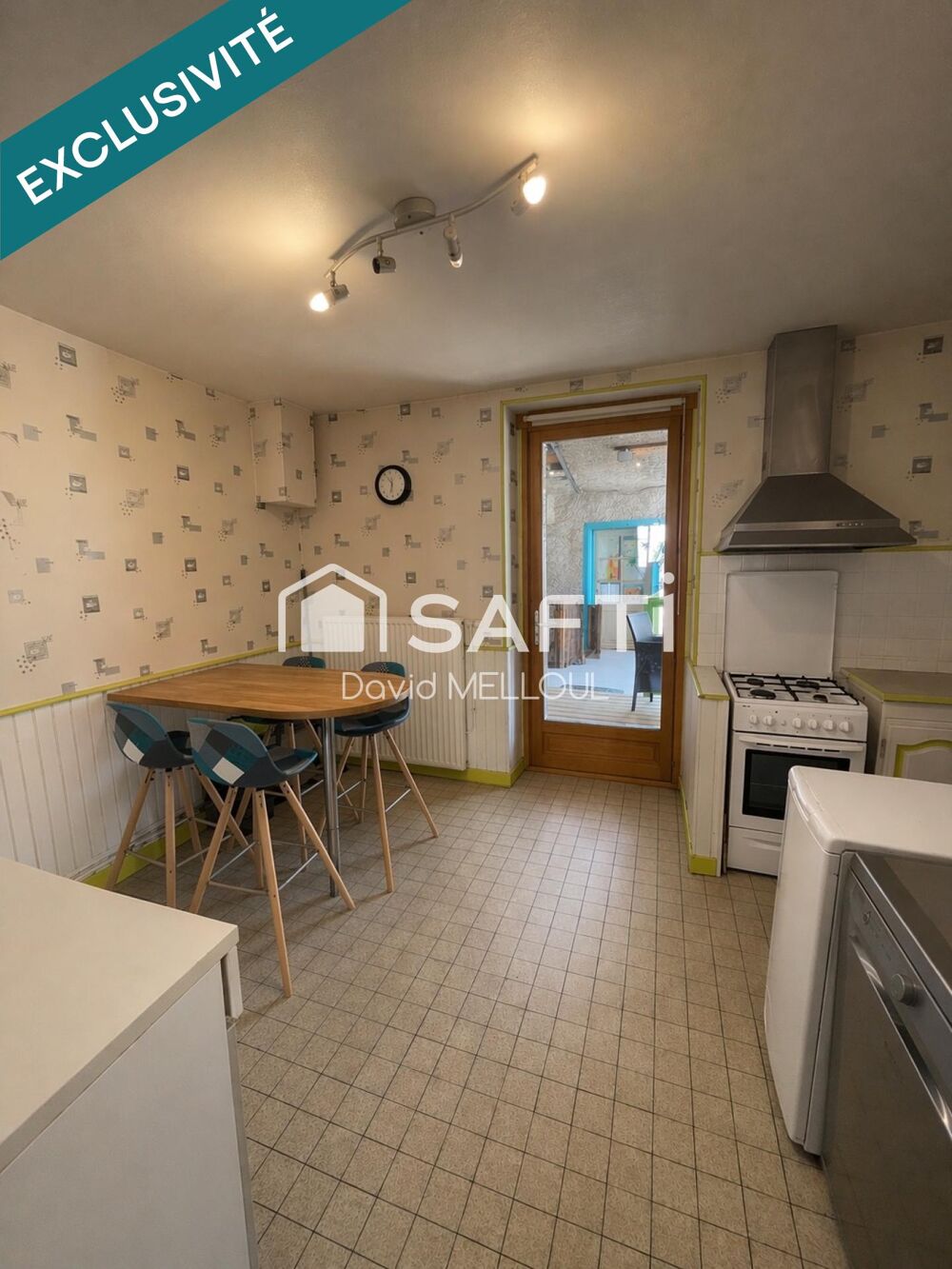 Vente Maison Immeuble avec habitation principale et local commercial loué Tenay