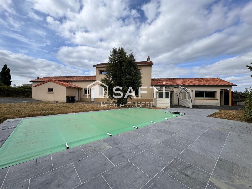 MAISON BRESSUIRE CENTRE-VILLE 156 M2