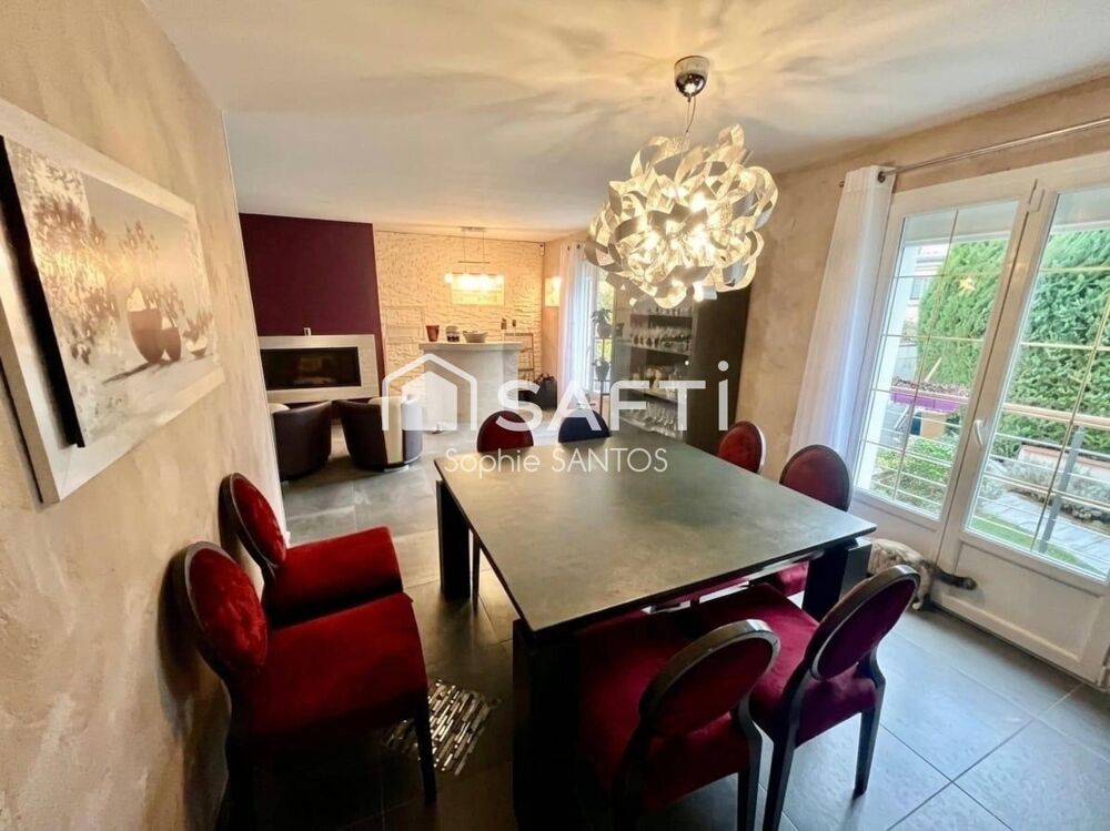 Vente Maison MAISON 175 M2 - 6 PIECES - AVEC PISCINE CHAUFFEE Neuilly-plaisance