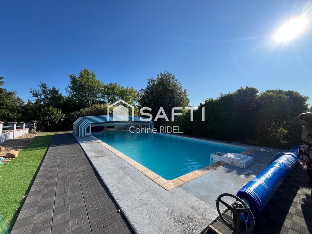 Belle propriété avec vie de plain pied et piscine