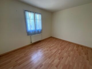  Maison � vendre 4 pi�ces 122 m� Mehun-sur-yevre