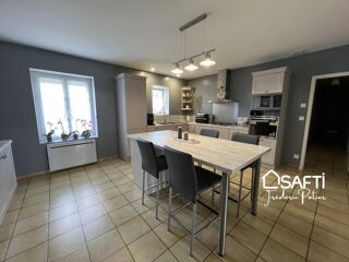  Maison � vendre 9 pi�ces 275 m�