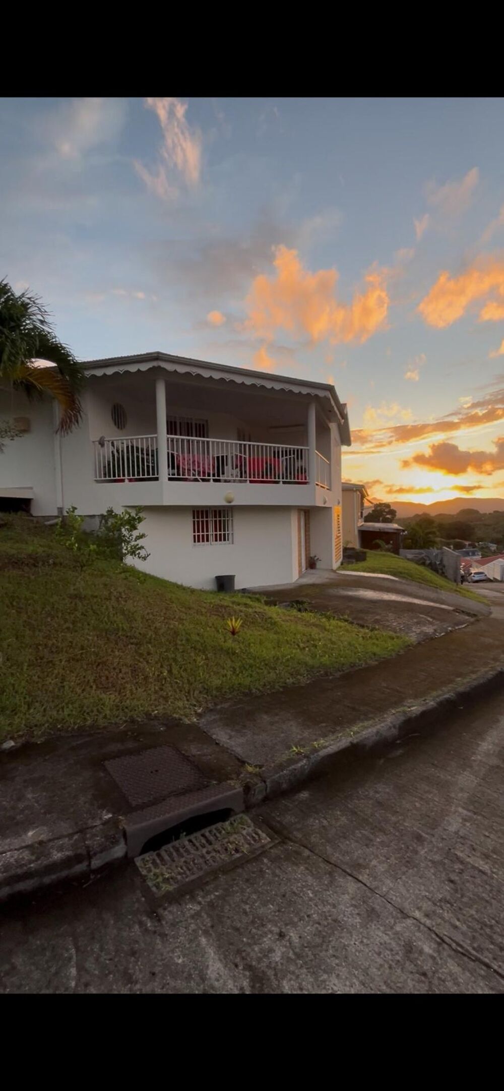 Une villa, deux opportunités : vivez confortablement et générez des revenus !