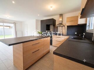  Maison � vendre 5 pi�ces 111 m� Chatte
