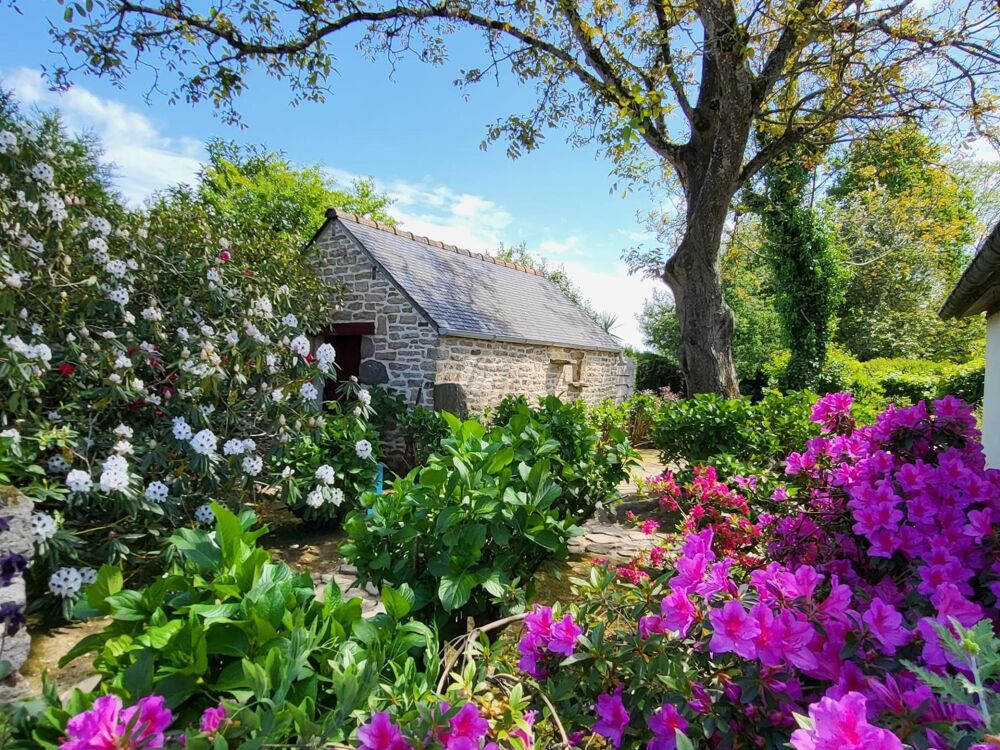 Vente Maison Spacieuse maison en pierre avec dépendance – calme et verdure Guegon