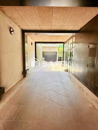  Immeuble à vendre 599 m²