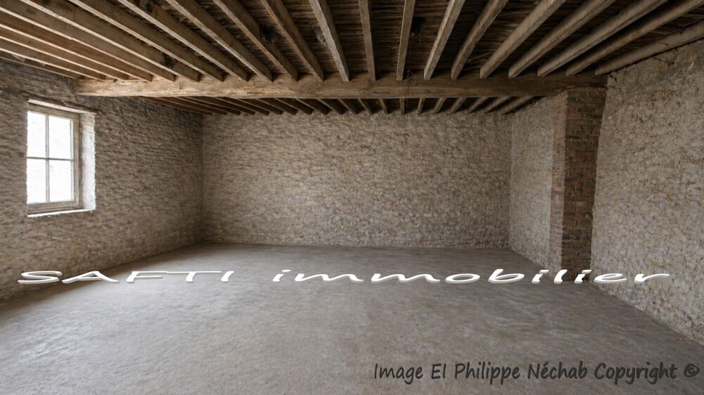 Grange à rénover de 90m2 environ avec 600m2 de terain en zone constructible