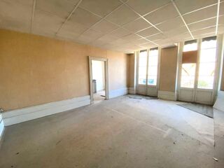  Immeuble � vendre 1170 m�