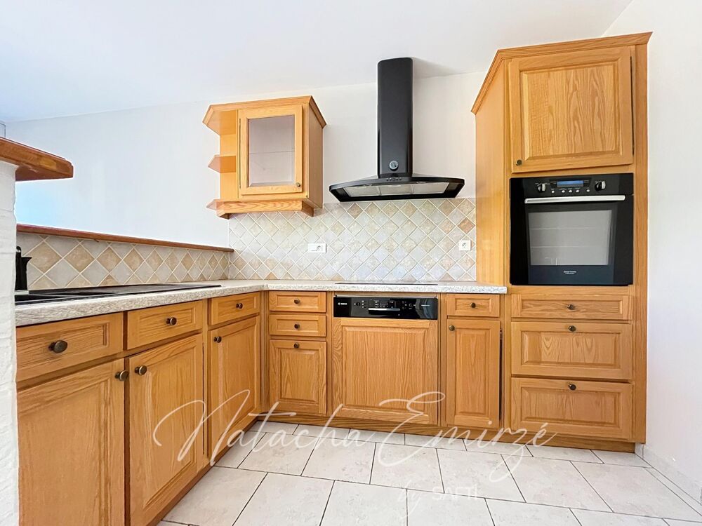 Location Appartement Au calme, bel appartement 2 pièces avec beaux volumes, terrasse, à 8 min à pied du RER de Chatou Chatou