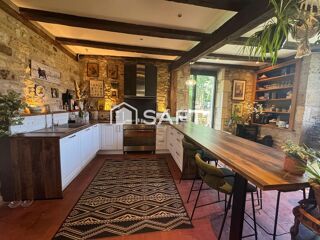  Maison à vendre 15 + pièces 574 m²