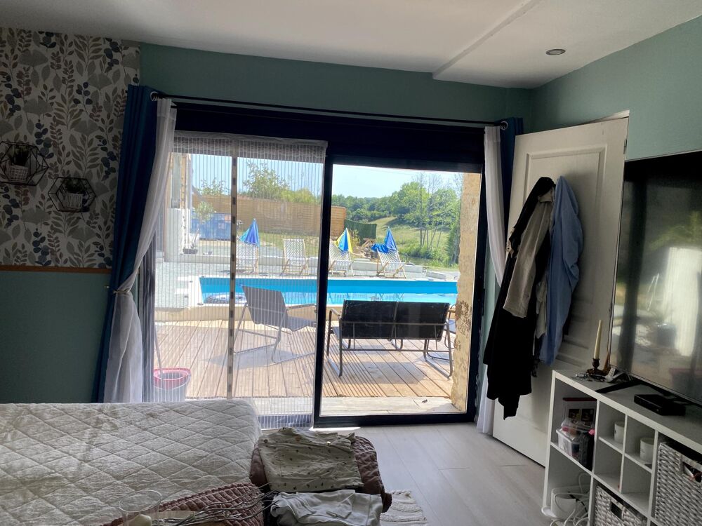 belle longère restaurée avec piscine et étang et dépendance