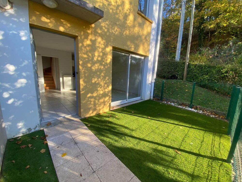 Vente Appartement 5mn VILLEFRANCHE Type 3 de 63m� hab. en duplex avec jardin et garage. Jassans-riottier