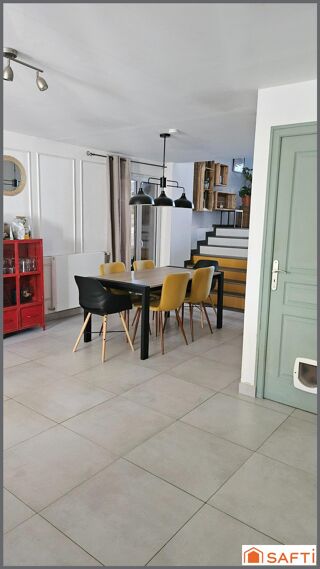Vente Maison Une belle opportunité de conjuguer habitation et passion dans un cadre privilégié. Saint-clément