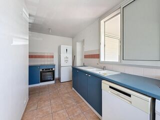  Appartement à louer 4 pièces 70 m²