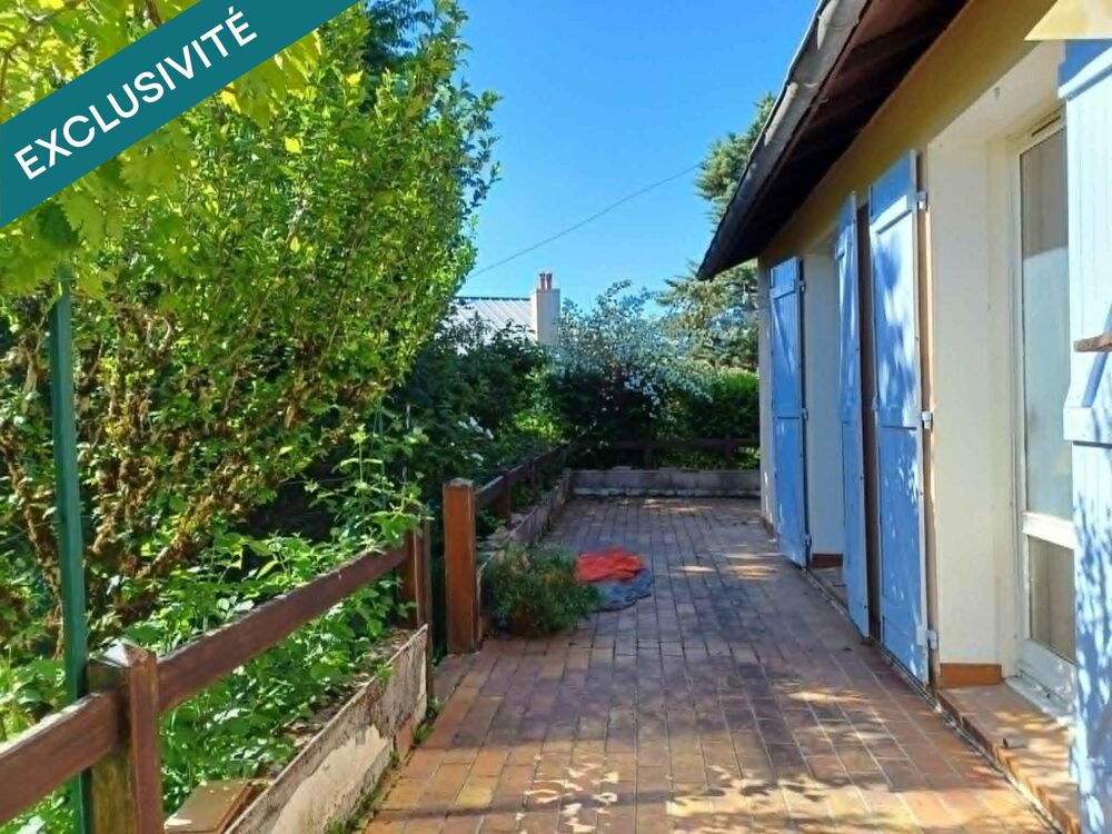 Vente Maison Idéalement située, cette maison de village mitoyenne côté Nord offre un environnement calme et agréable. Sebazac-concoures