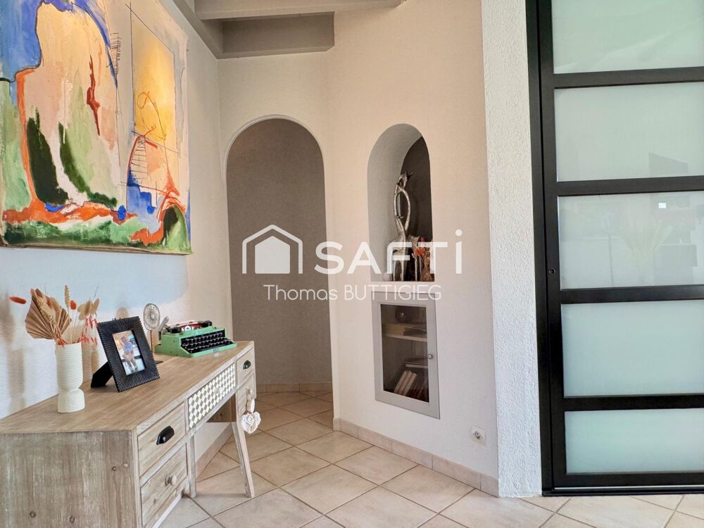 Vente Maison Belle propriété avec piscine, deux double-garages et carport. Geneston