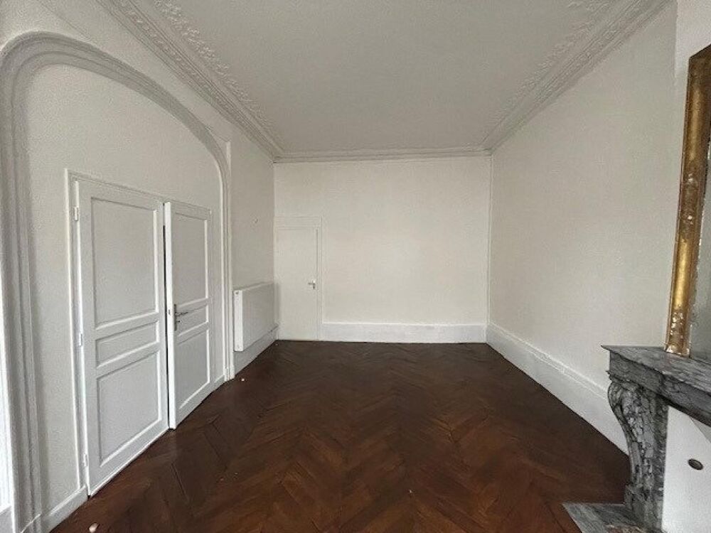 Vente Appartement APPARTEMENT DE CARACTÈRE 8 PIECES À AMÉNAGER 129 m2 Orleans
