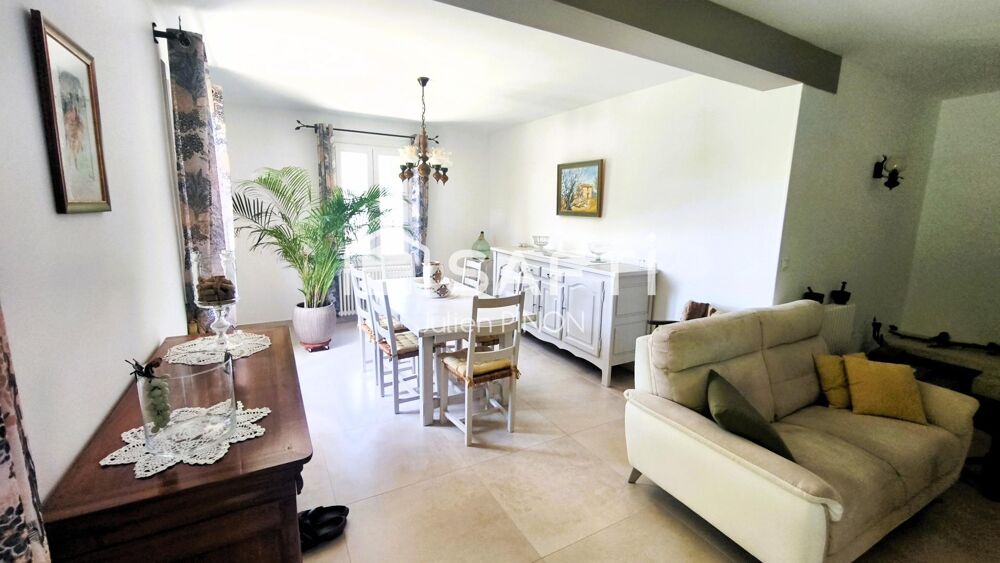 MAGNIFIQUE PROPRIETE A GOULT (LUBERON)