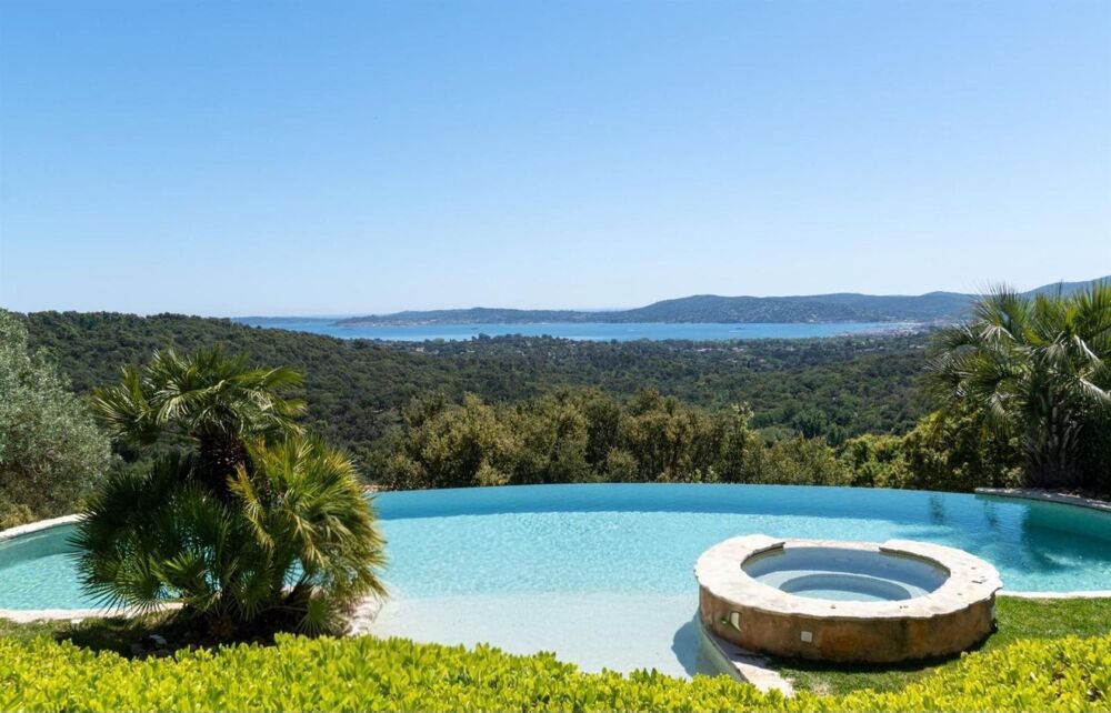à vendre  Maison Grimaud (83310)