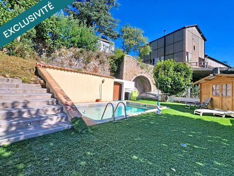   � vendre � Propri�t� de charme avec piscine, vue d�gag�e et terrain � Graissessac (34260) Maison 10 pi�ces � 230 m� habitables � Maison - 10 pi�ce(s) - 230 m�