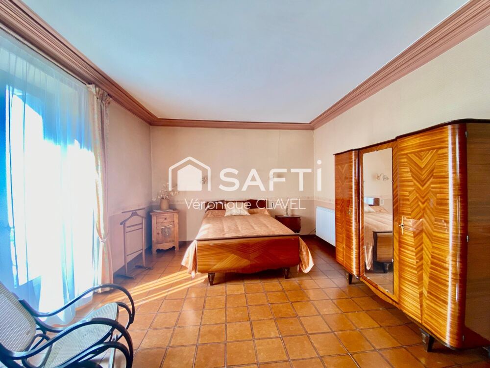 Bel appartement de 128m2 avec balcons dans un Immeuble Bourgeois