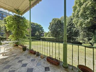  Appartement  vendre 8 pices 189 m