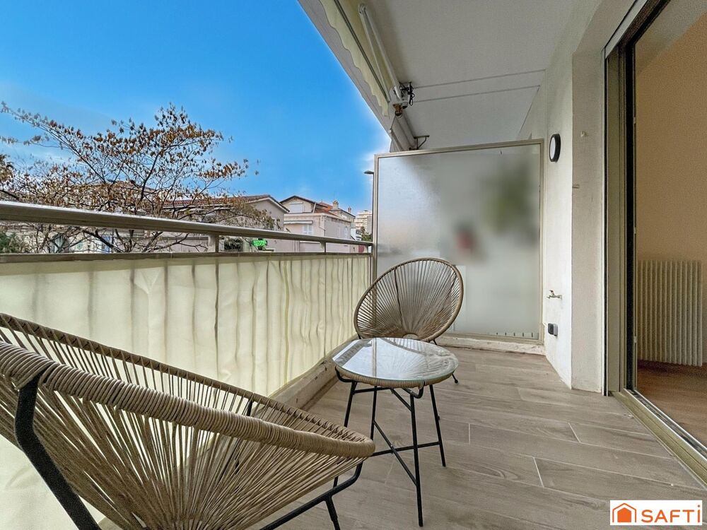 Cannes Palm Beach ravissant appartement T2 rénové à 50 m des plages