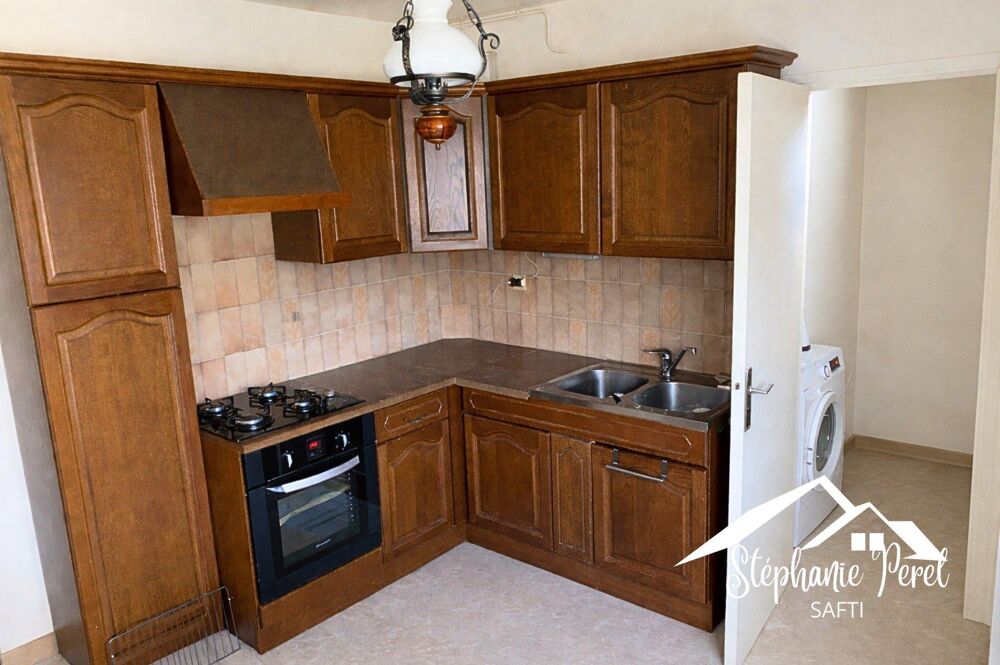 Appartement T3 de 88 m² avec balcon, garage et cave  Ussel