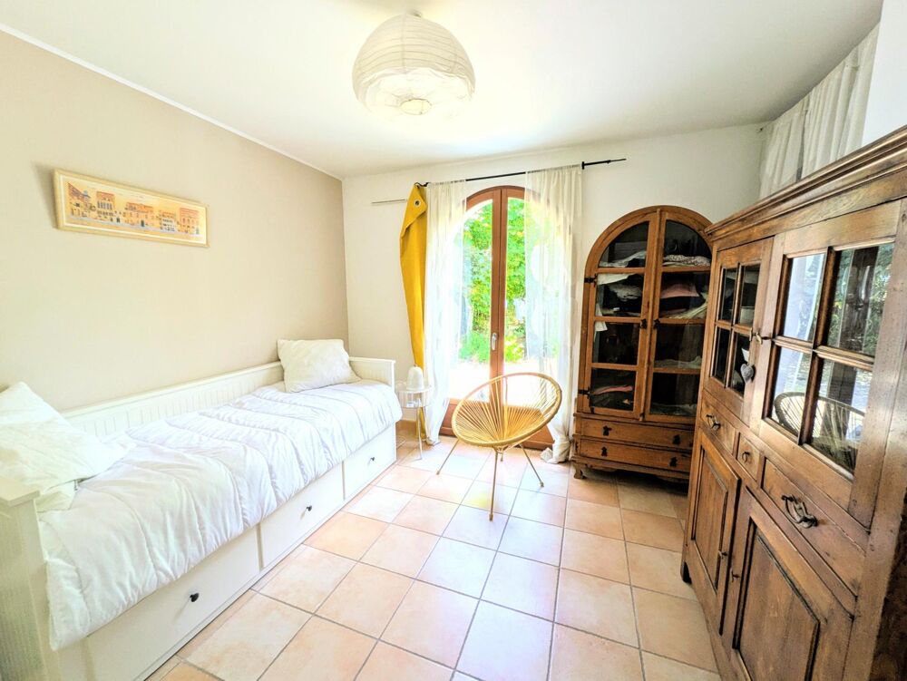 Maison familiale 8 pièces à vendre  Château-Thébaud  Terrain de 1 800 m²