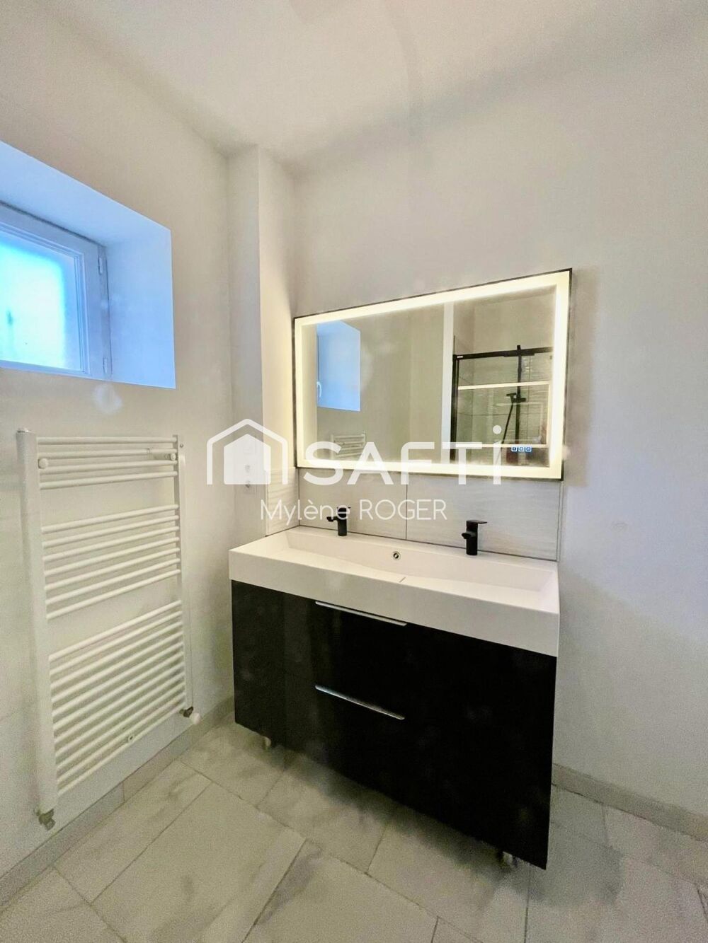 Vente Maison Maison rénovée avec goût – 3 chambres et jardin Saint-denis-de-gastines