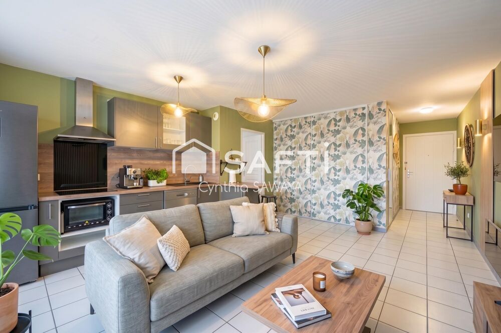 Vente Appartement Appartement hyper centre de Gujan avec terrasse et place de parking couverte Gujan-mestras
