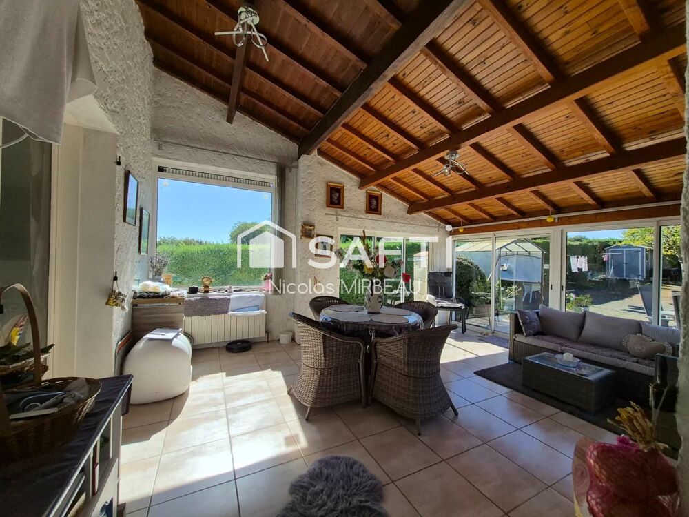 Vente Maison à vendre T5 sur Ecurat Ecurat