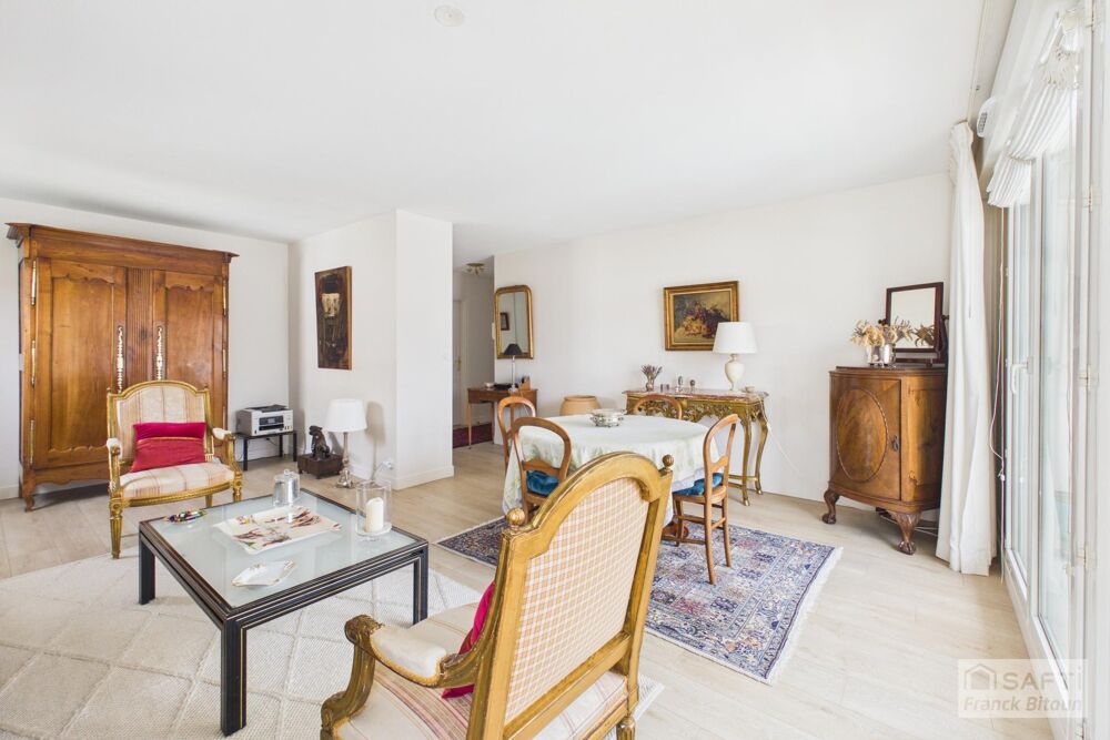 Vente Appartement Bécon. 4 pièces moderne avec 3 balcons, 1 cave et 2 parkings. Courbevoie