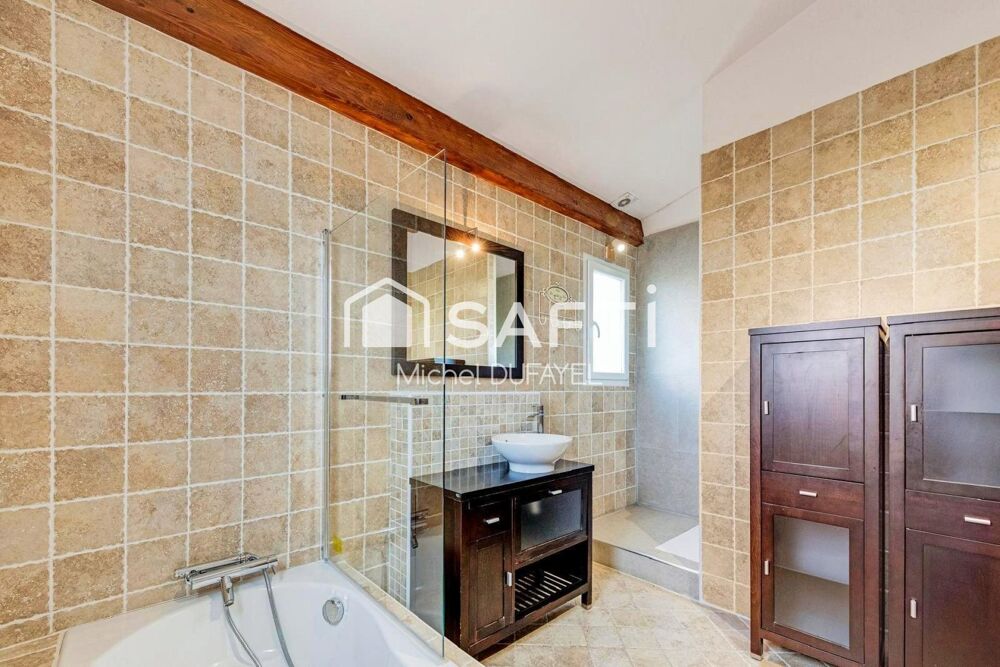 � vendre  Maison Bagnols-en-For�t (83600)