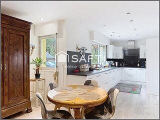  Maison � vendre 9 pi�ces 215 m�