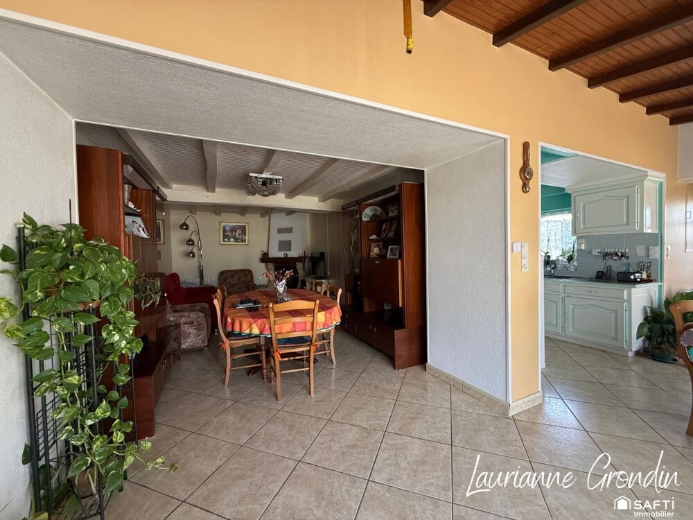 Charmante maison à étage 89M2- Mazeray 17400