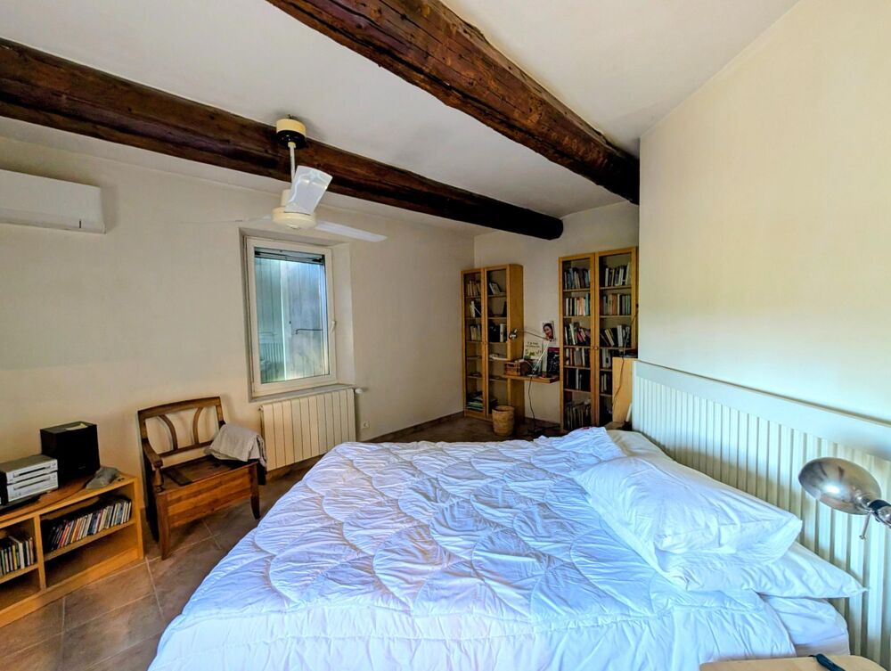 � vendre  Maison La Roque-Alric (84190)