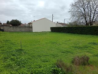  Terrain à vendre 645 m²