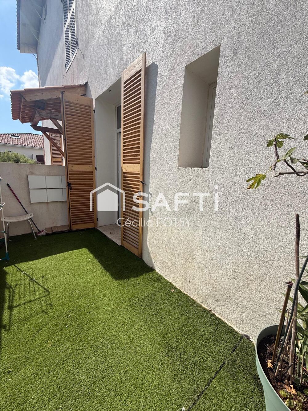 Vente Appartement Joli t2 dans un petit immeuble plein de charme, jardin et stationnement Toulon