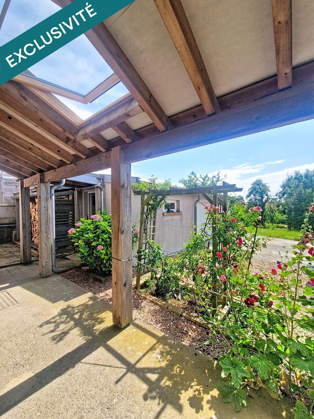 Maison spacieuse avec garage, terrasse, jardin au calme absolu !