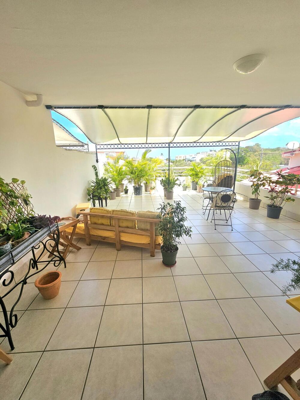 Vente Appartement Appartement T2 + grande terrasse, idéal 1er achat ou investissement locatif Fort-de-france