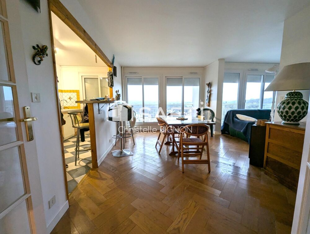 INVESTISSEUR - Appartement de 82 m² avec balcons