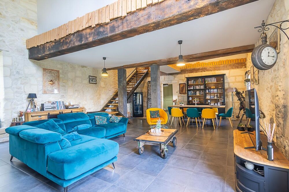 Maison en pierre rénovée avec piscine  Vue panoramique exceptionnelle et couchers de soleil  4 chambres  À 15 min de Libourne